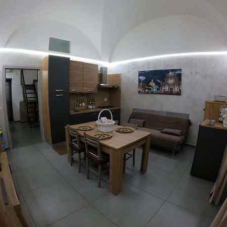 Aitho Apartment 45 卡塔尼亚 外观 照片